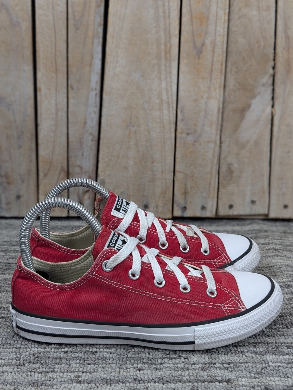 Converse Chuck Taylor All Star Low Top Sneakers in Red - Size 3Y